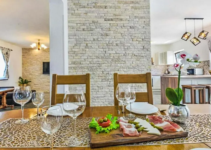Сasa de vacaciones Mirjana By Interhome Benkovac